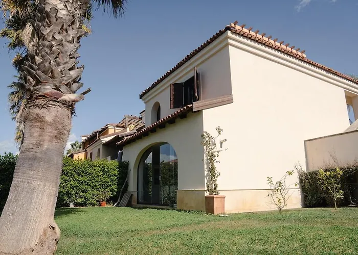 La Maison De L'ile Bora * Policoro