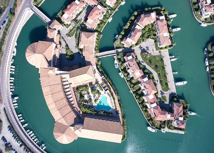 La Maison De L'ile Bora * Policoro