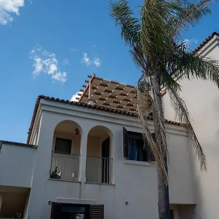 빌라 La Maison De L'ile Bora 폴리코로